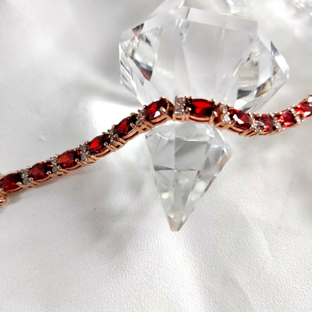 NIB Stauer DiamondArua® Stress Free Ruby Tennis Bracelet 7 1/2"